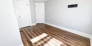 Elegant 3-Bedroom Home with Designer Finishes & Private Backyard! Gallery 18