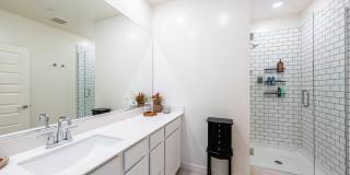 2750 S Voyager Drive Gallery 10