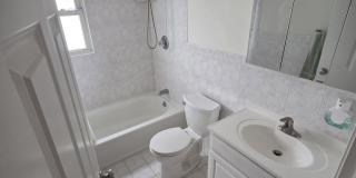 223 Ray Street Gallery 14