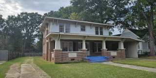 917 Pecan Boulevard Gallery 1