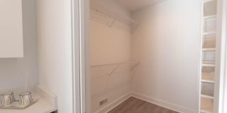 105 OLIVE Street Gallery 20