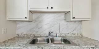 $1300 3 bedroom bungalow Gallery 12