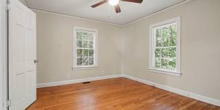 Great Emory Area Rental Gallery 7