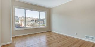 Spacious Westlake Home Gallery 15