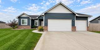 Spacious 5-Bedroom Home with Basement & Huge Yard Gallery 1