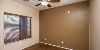 44629 W Santa Fe Avenue Gallery 16