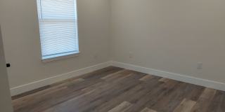 511 Eagle St Gallery 1