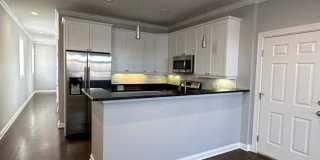 4308 N Lincoln Ave Gallery 2