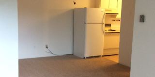 2 bed 2 bath condo with community pool and on site parking! Gallery 6