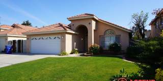 Beautiful 3 Bedroom Home Off Gosford! Beautiful 3 Bedroom Home Off Gosford! Gallery 1