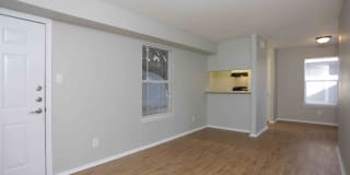 Boston Creek Gallery 15