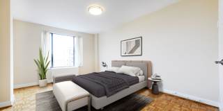 Columbia Plaza Gallery 39