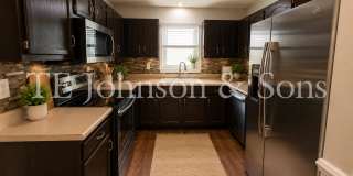 Charming One Level 3 Bedroom Home with Fenced Yard, Garage, and Deck Gallery 13