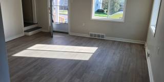 970 6th St Gallery 3