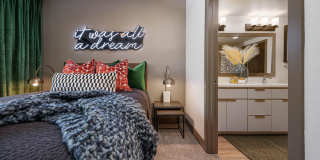 Blume on Central Gallery 43