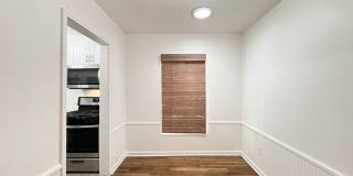 2319 Burnet St Gallery 10