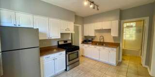 4139 N Western Gallery 9