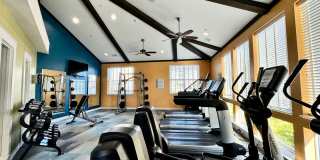 Available 07-08-26! Townhouse w/Garage - Pet Friendly - All Appliances Convey! Gallery 56