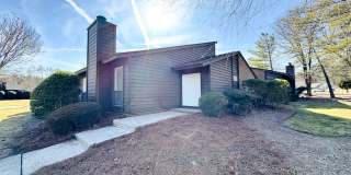 Holden Village Townhome Available - Newly Renovated Gallery 1