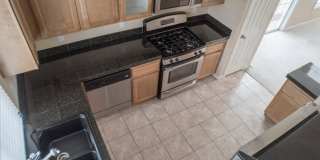 3 BEDROOM, 3 BATHROOM, 2 CAR GARAGE, COMMUNITY POOL & SPA Gallery 6