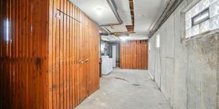 39 Wuest St Gallery 12