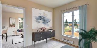 Redmond Square Gallery 4