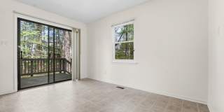 Fully Repainted 2be/1.5ba Duplex With Easy Access To The Highway Gallery 5