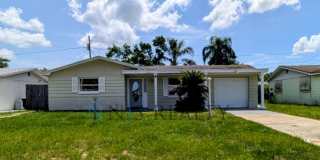 Newly renovated 3/1/1 NEW flooring, NEW paint, updated kitchen & bath, fenced yard.. a MUST SEE!! Gallery 1
