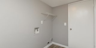 Hickory View Gallery 16
