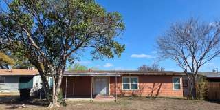 Charming remodeled 3-bedroom home for lease! Gallery 31