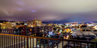 Met on 7th Gallery 22