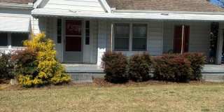 Single Family Home, 3 bed/1 bath $1,200 One-Story Gallery 1