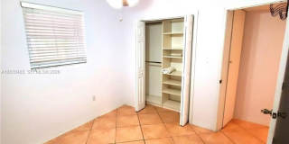 690 SW 120th Ave Gallery 13