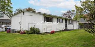 Updated Three Bedroom Home in Oregon City! Gallery 23