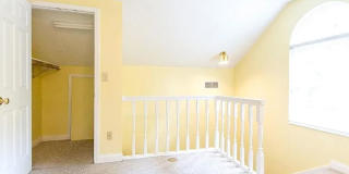 2 Blocks from Campus - 3BR Move in ready now for August 2026! Gallery 12