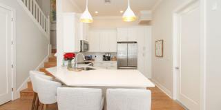 ****DOWNTOWN NAPLES*** SEASONAL***BEAUTIFUL VILLAS NAPOLI****NOW AVAILABLE*** Gallery 18