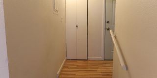 2 bed 1 Bath townhouse Gallery 4