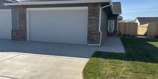 1823/25 Hickory Creek Gallery 1