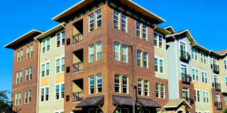 670 E Algonquin Road unit: 4303 Gallery 1