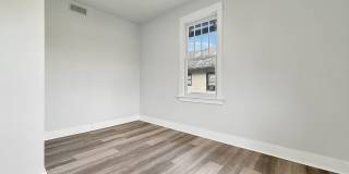 Newly Renovated Duplex Gallery 6