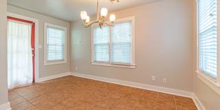 Beautifully remodeled campus home! Gallery 15