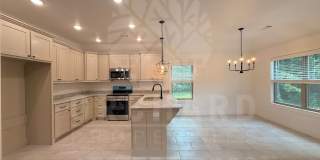 Bella Vista Single-Family Home- 3 Bed/ 2 Bath- Stunning Creekwood Plan Gallery 3