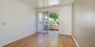 Vista Del Lago Gallery 80