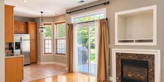Spacious 3BR Condo in Manalapan Gallery 1