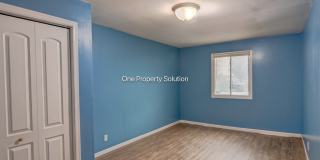 7611 Northcote Avenue Gallery 16