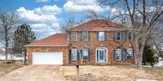 Spacious Parkway South Home with Walk-Out Basement & Large Backyard Gallery 1