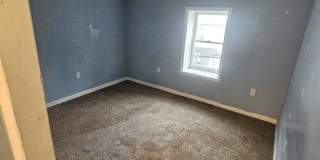 219 N Lawrence Street Gallery 8