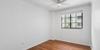 233 S Federal Highway Gallery 19