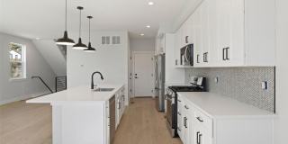 Brand New 3BD, 4BA Half-Duplex in Villa Park with Back Yard Gallery 6
