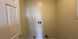 Spacious SW Bakersfield Home! Gallery 14